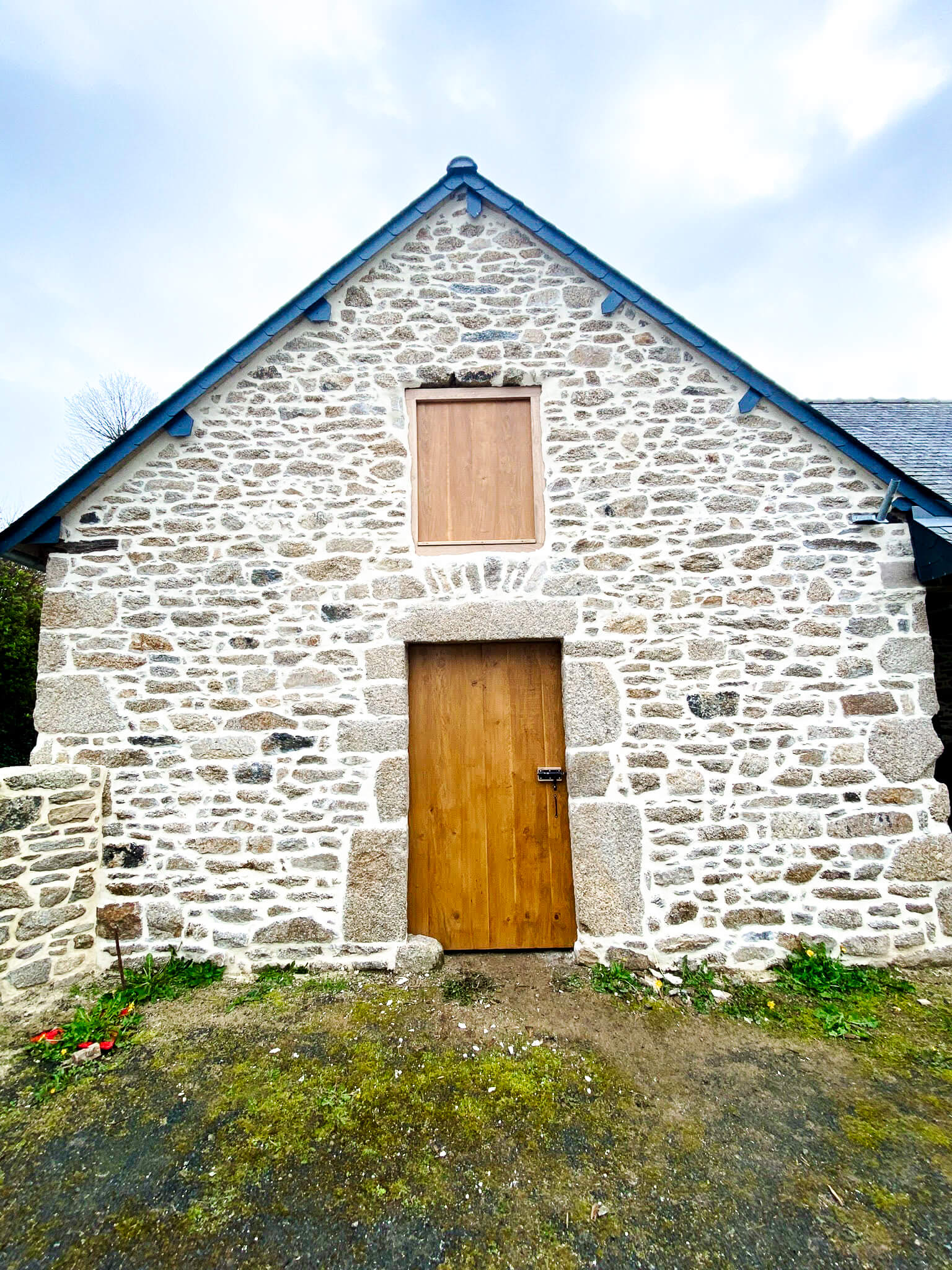 Conception_portes-d'entrée_serrue-clenche-loquet-poucier-bois-antique_BLR Agencement