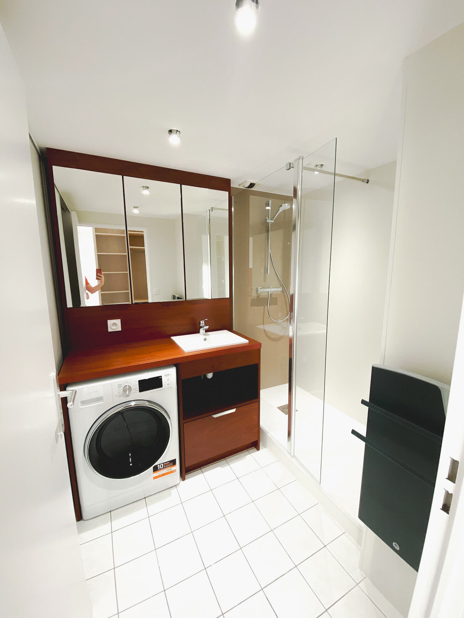Installation_aménagement_salle-de-bain_après_BLR-Agencement
