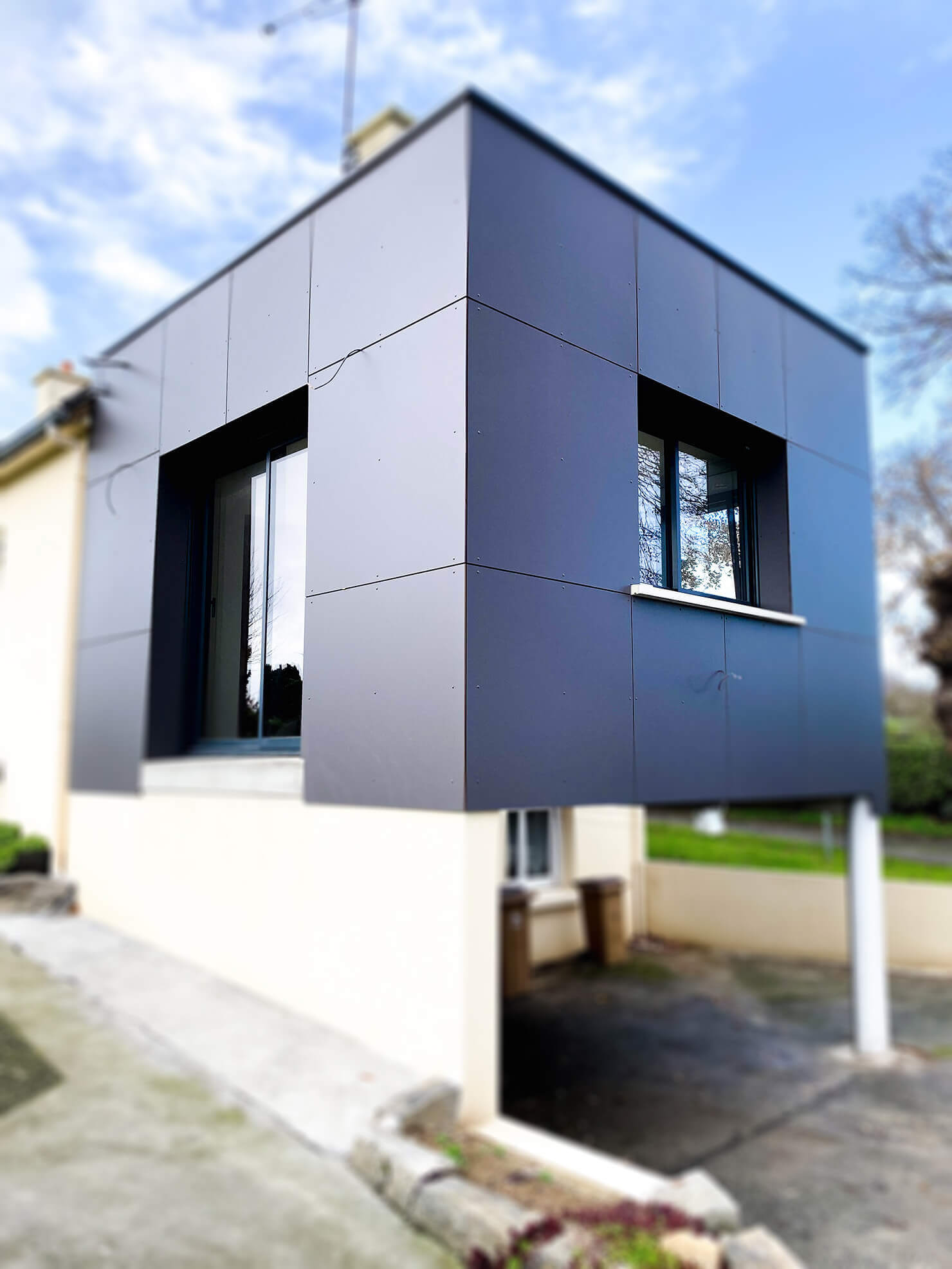 Menuiserie_agencementmaison-moderne-extension-industriel_apres_St-brieuc_BLR-Agencement
