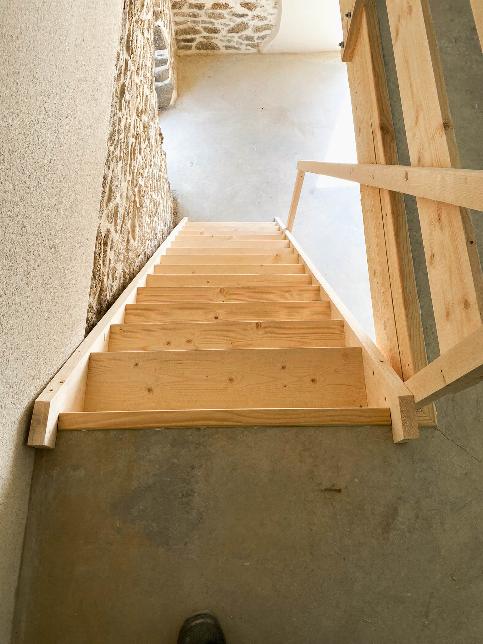 Menuiserie_conception_escalier mezzanine-sur-mesure 05_BLR-Agencement